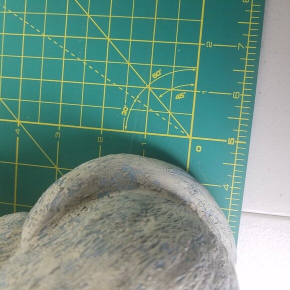 Cat Sitting On Shelf Looking Down vtg Ceramic blue with blue accents collar - Picture 9 of 10